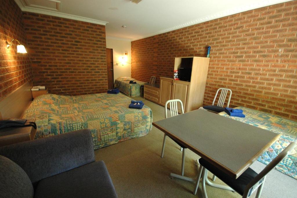 Burra Motor Inn Стая снимка